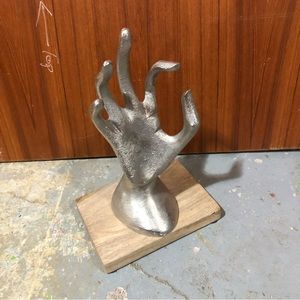 Silver Hand Ring Holder